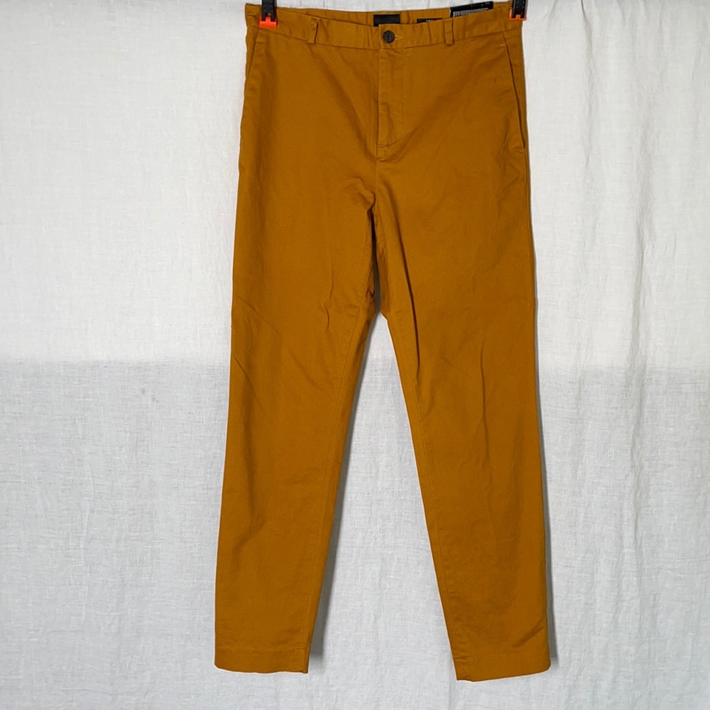Chinos - Picture 2 of 5